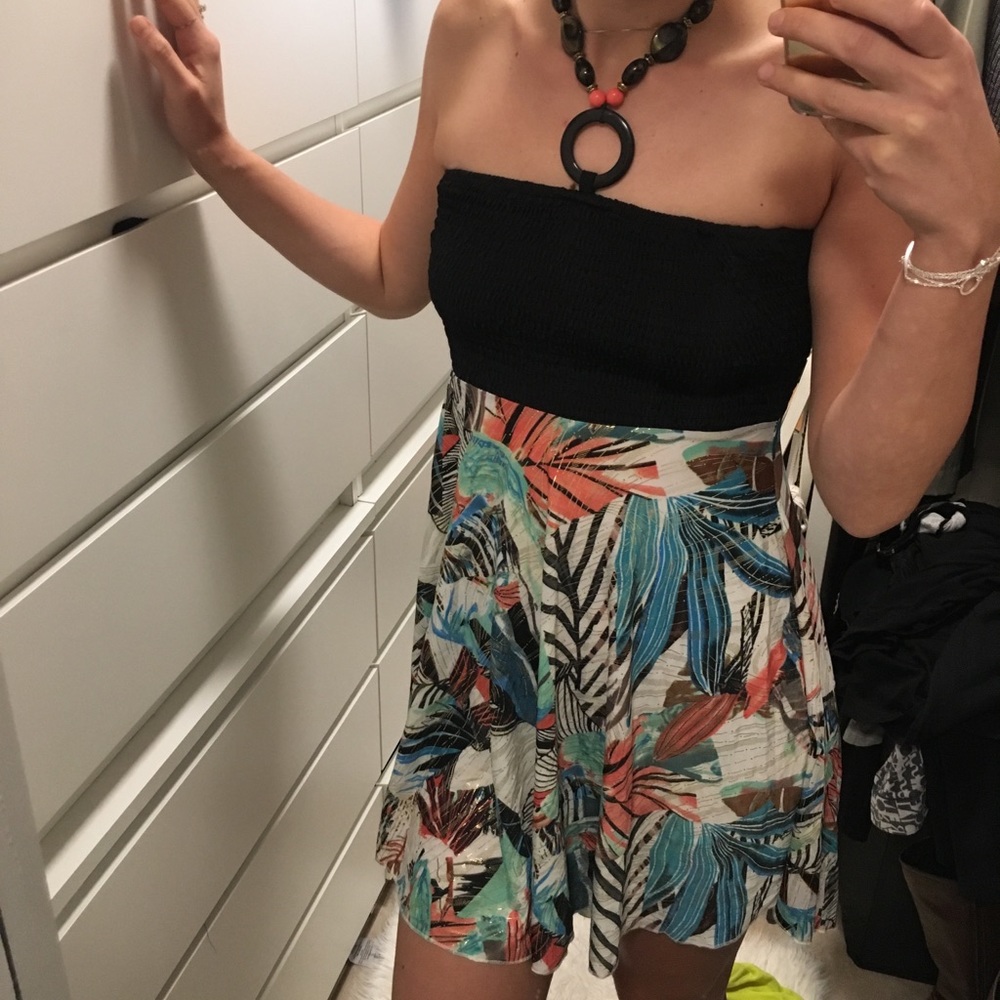 Summer dress 🌴☀️🏝⛵️ - Picture 3 of 6